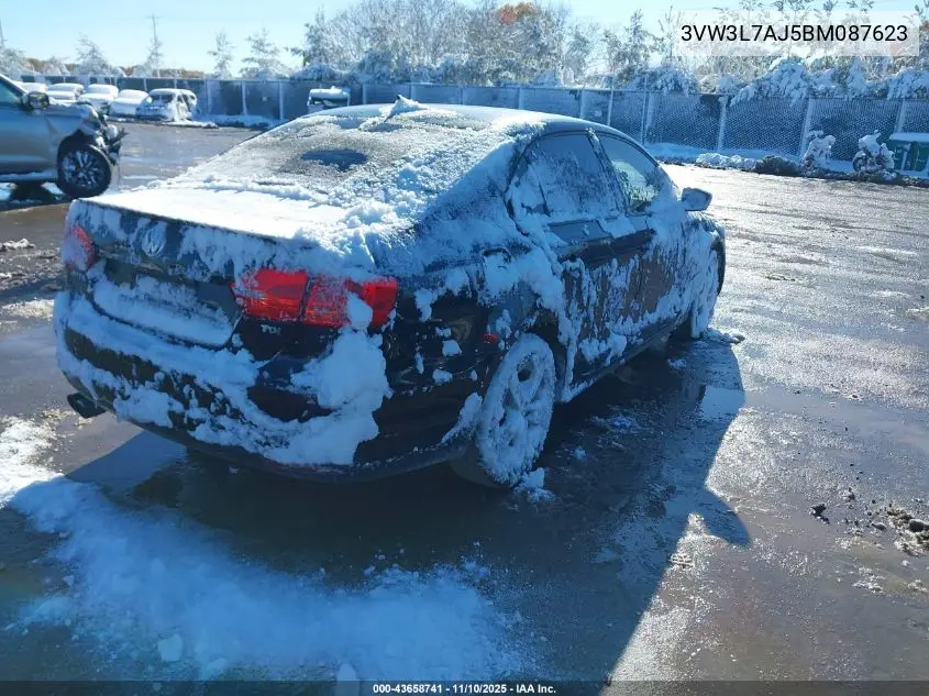 3VW3L7AJ5BM087623 2011 Volkswagen Jetta 2.0L Tdi