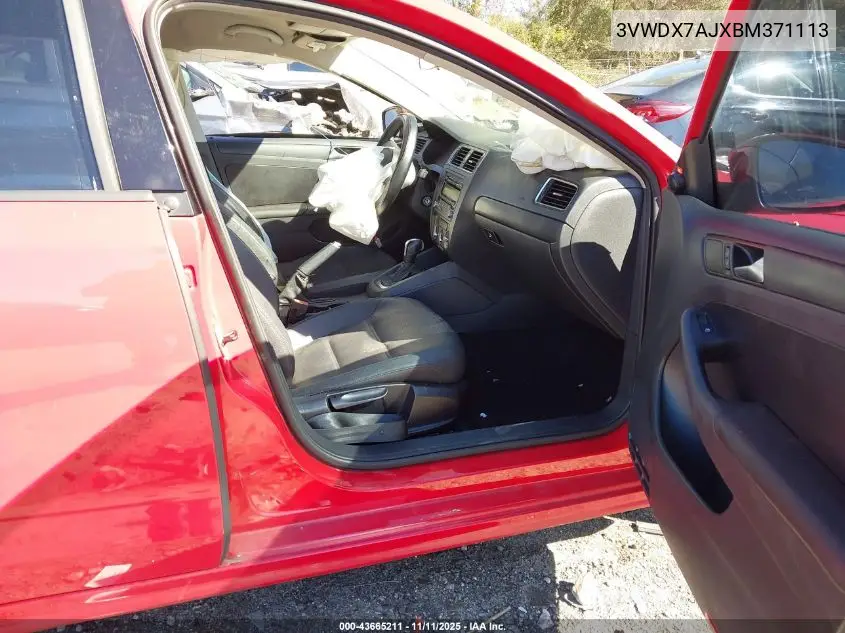 3VWDX7AJXBM371113 2011 Volkswagen Jetta 2.5L Se