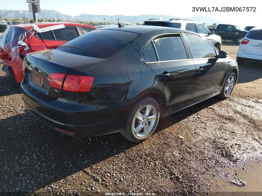 3VWLL7AJ2BM067572 2011 Volkswagen Jetta 2.0L Tdi