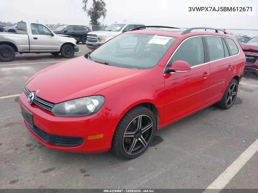 3VWPX7AJ5BM612671 2011 Volkswagen Jetta Sportwagen 2.5L Se