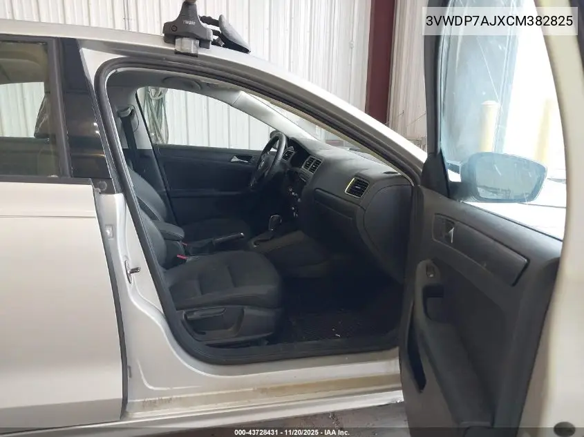 3VWDP7AJXCM382825 2012 Volkswagen Jetta 2.5L Se