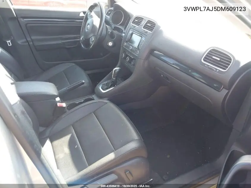3VWPL7AJ5DM609123 2013 Volkswagen Jetta Sportwagen 2.0L Tdi