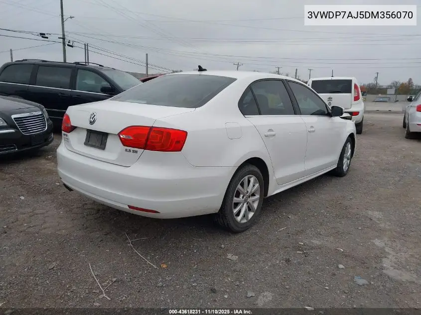 3VWDP7AJ5DM356070 2013 Volkswagen Jetta Se