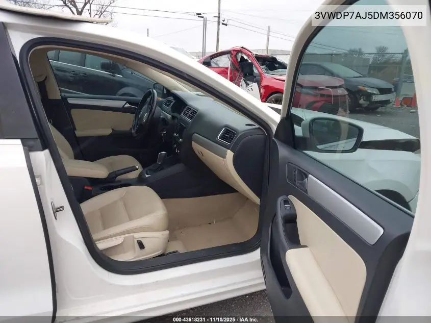 3VWDP7AJ5DM356070 2013 Volkswagen Jetta Se