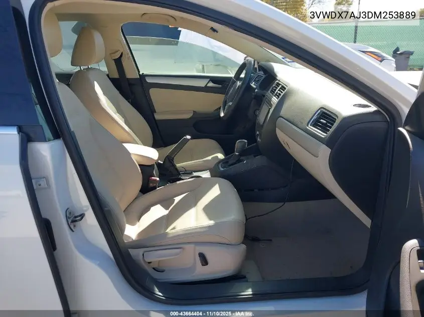 3VWDX7AJ3DM253889 2013 Volkswagen Jetta 2.5L Se