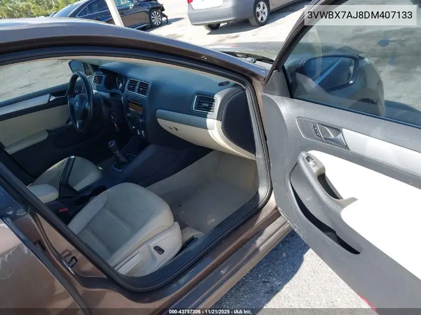 3VWBX7AJ8DM407133 2013 Volkswagen Jetta 2.5L Se