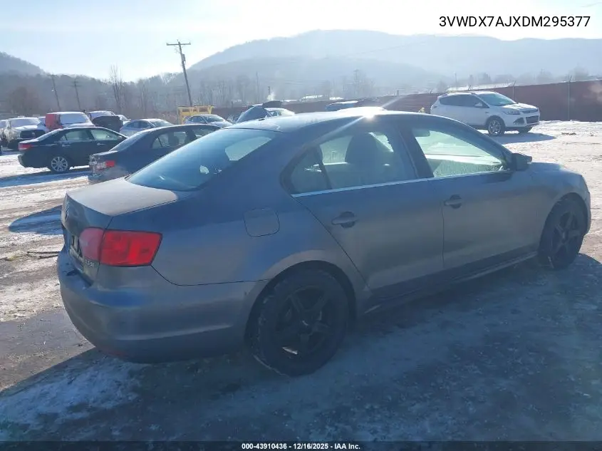 3VWDX7AJXDM295377 2013 Volkswagen Jetta 2.5L Se