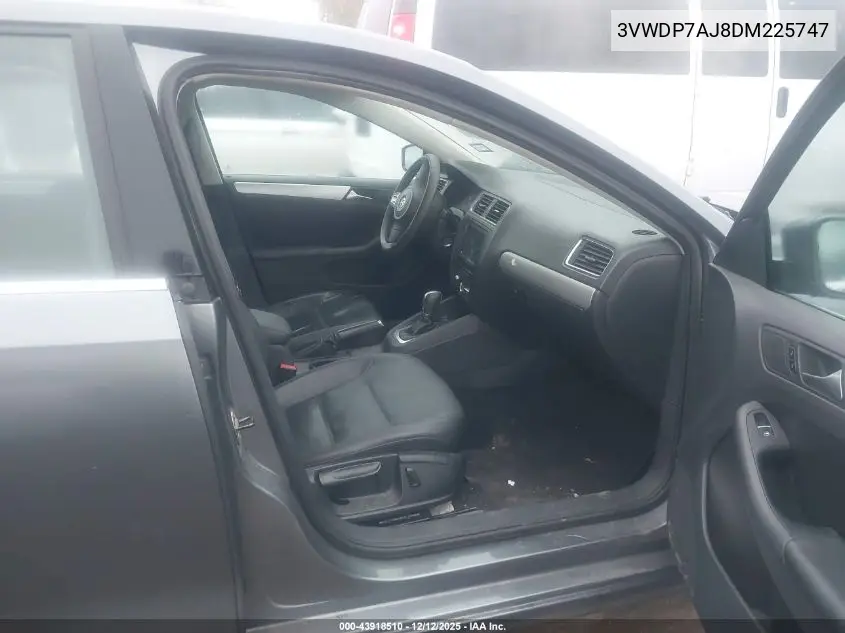 3VWDP7AJ8DM225747 2013 Volkswagen Jetta 2.5L Se