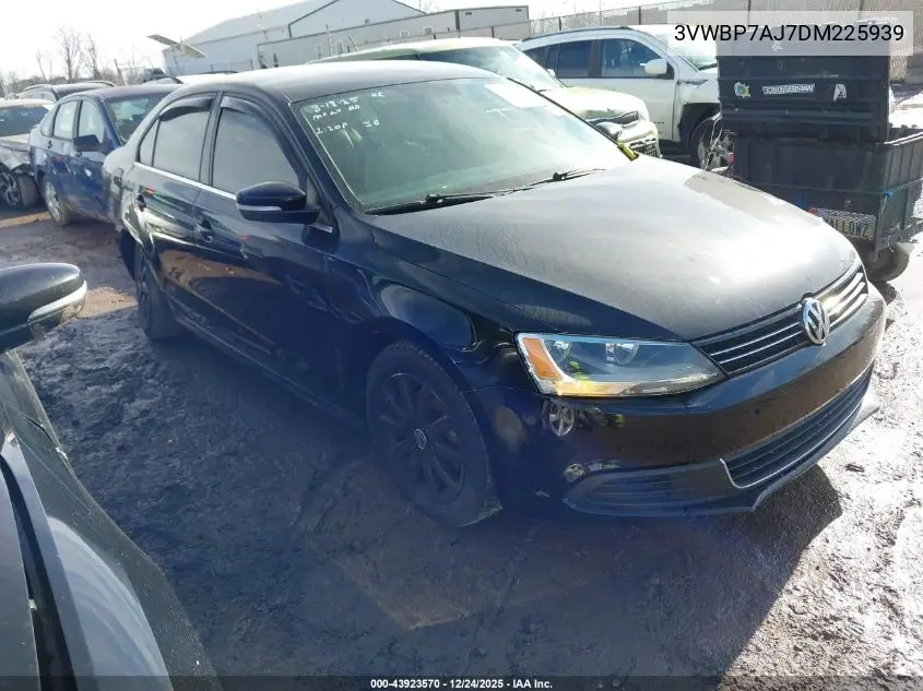 3VWBP7AJ7DM225939 2013 Volkswagen Jetta 2.5L Se