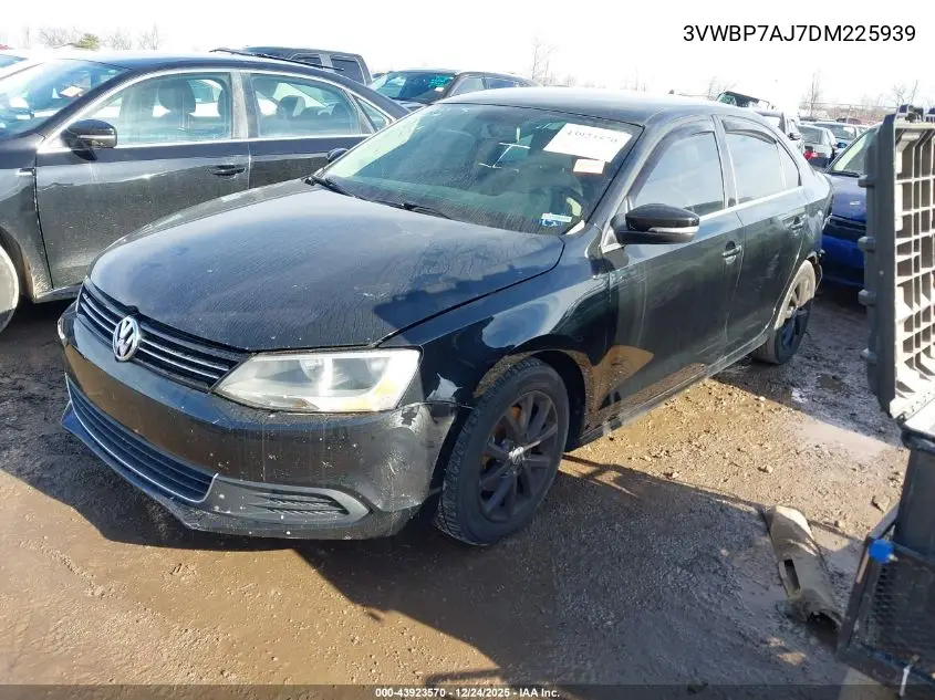 3VWBP7AJ7DM225939 2013 Volkswagen Jetta 2.5L Se