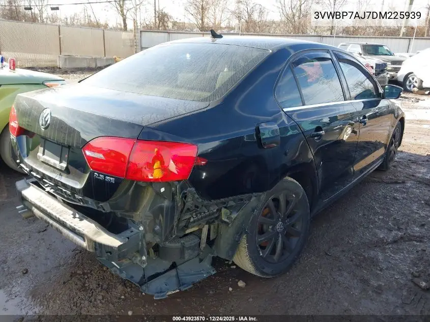 3VWBP7AJ7DM225939 2013 Volkswagen Jetta 2.5L Se
