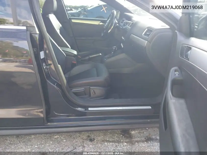 3VW4A7AJ0DM219068 2013 Volkswagen Jetta Gli