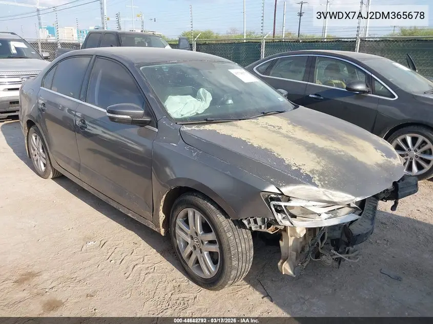 3VWDX7AJ2DM365678 2013 Volkswagen Jetta 2.5L Se