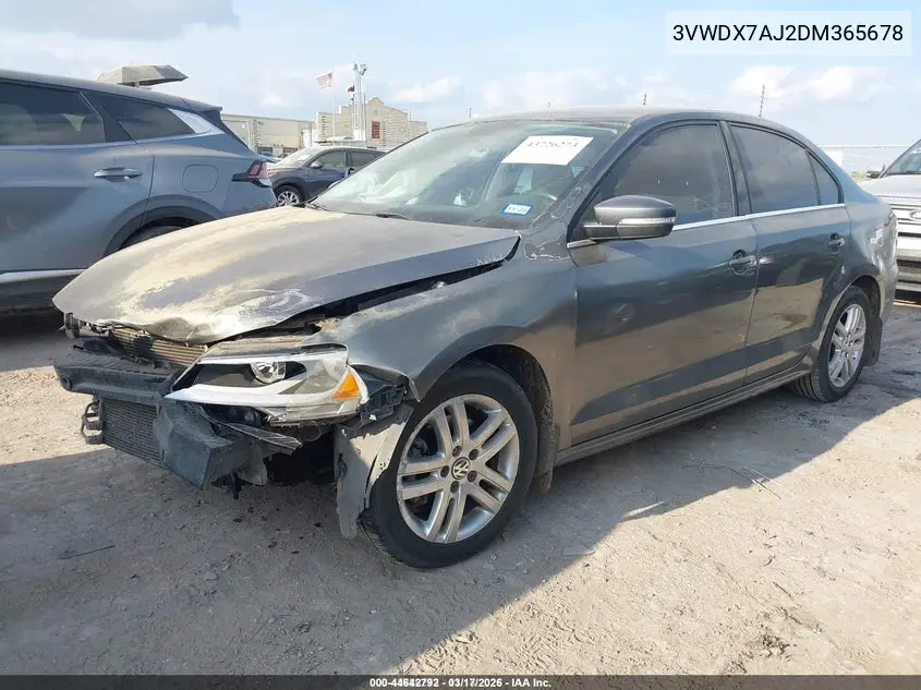3VWDX7AJ2DM365678 2013 Volkswagen Jetta 2.5L Se