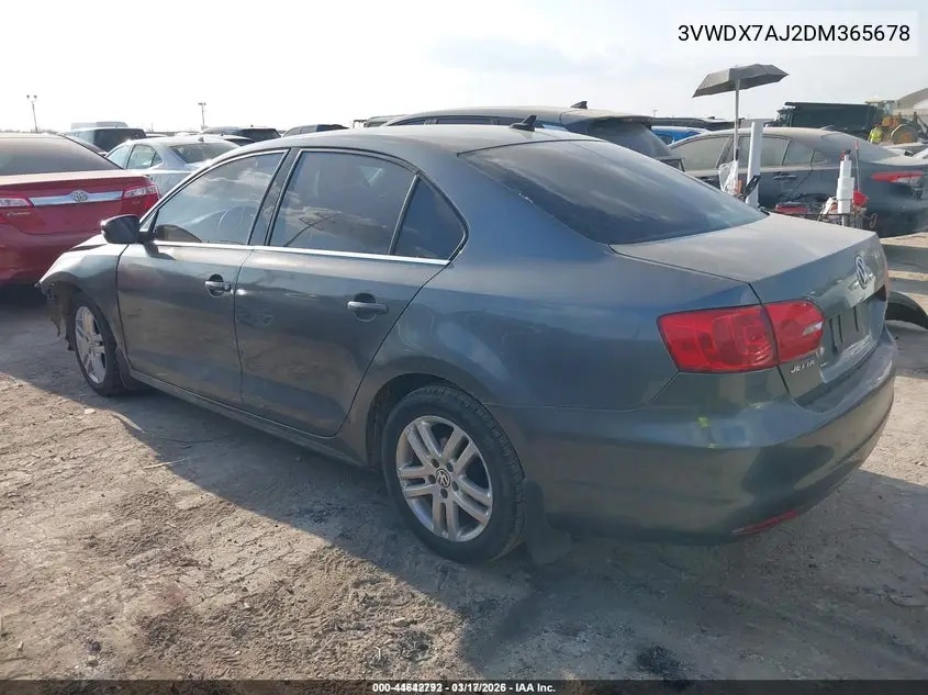 3VWDX7AJ2DM365678 2013 Volkswagen Jetta 2.5L Se