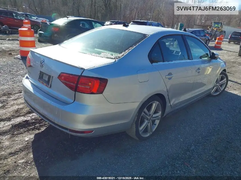 3VW4T7AJ6FM263069 2015 Volkswagen Jetta 2.0T Gli Se