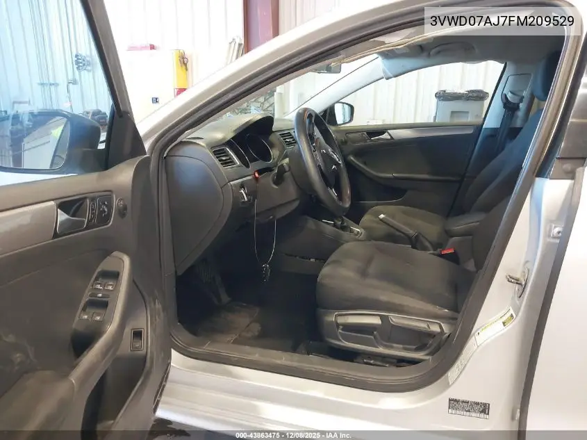 3VWD07AJ7FM209529 2015 Volkswagen Jetta 1.8T Se