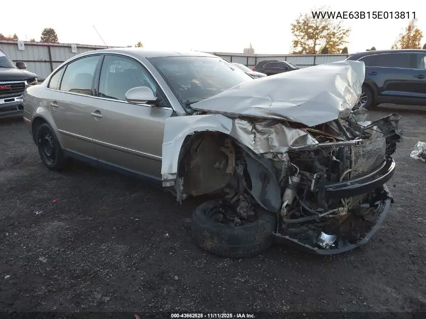 WVWAE63B15E013811 2005 Volkswagen Passat Gls Tdi