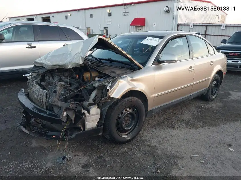 WVWAE63B15E013811 2005 Volkswagen Passat Gls Tdi