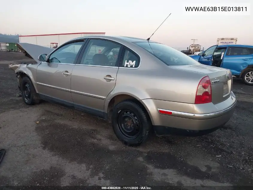WVWAE63B15E013811 2005 Volkswagen Passat Gls Tdi