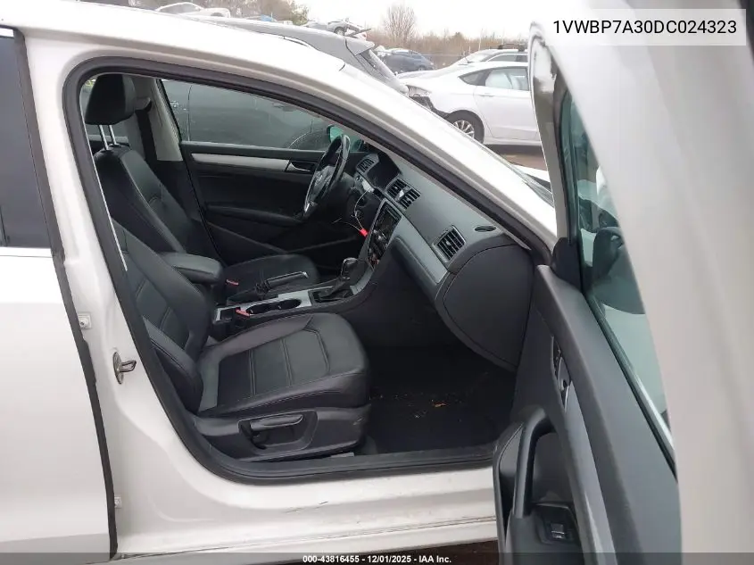1VWBP7A30DC024323 2013 Volkswagen Passat 2.5L Se