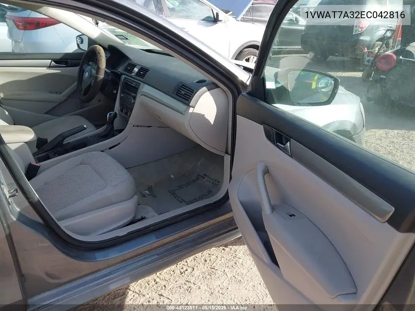1VWAT7A32EC042816 2014 Volkswagen Passat 1.8T S