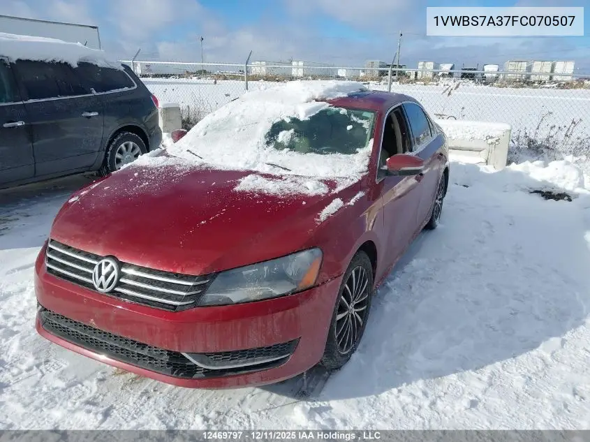 1VWBS7A37FC070507 2015 Volkswagen Passat Se