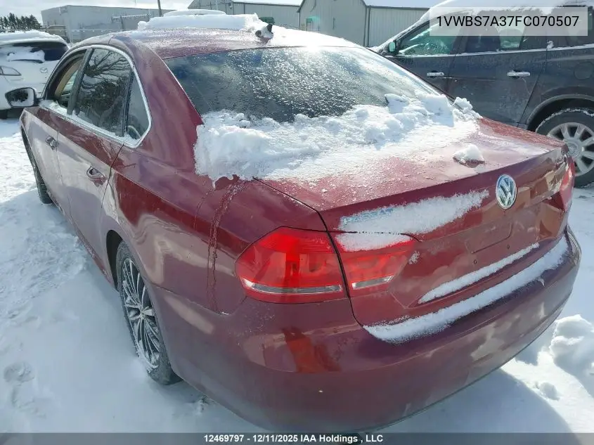 1VWBS7A37FC070507 2015 Volkswagen Passat Se