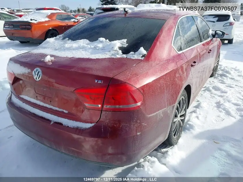 1VWBS7A37FC070507 2015 Volkswagen Passat Se