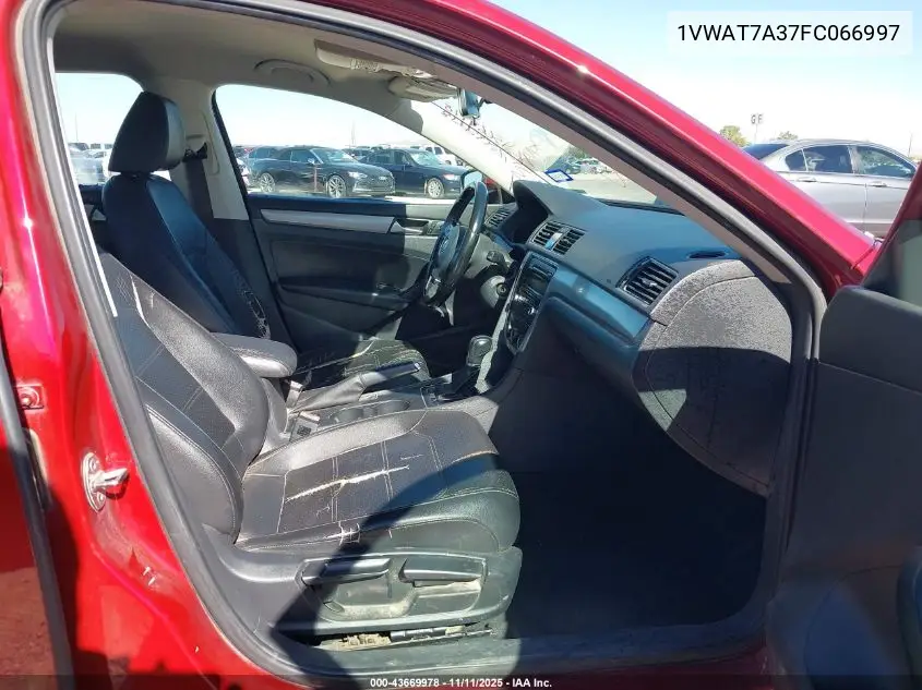 1VWAT7A37FC066997 2015 Volkswagen Passat 1.8T Wolfsburg Edition