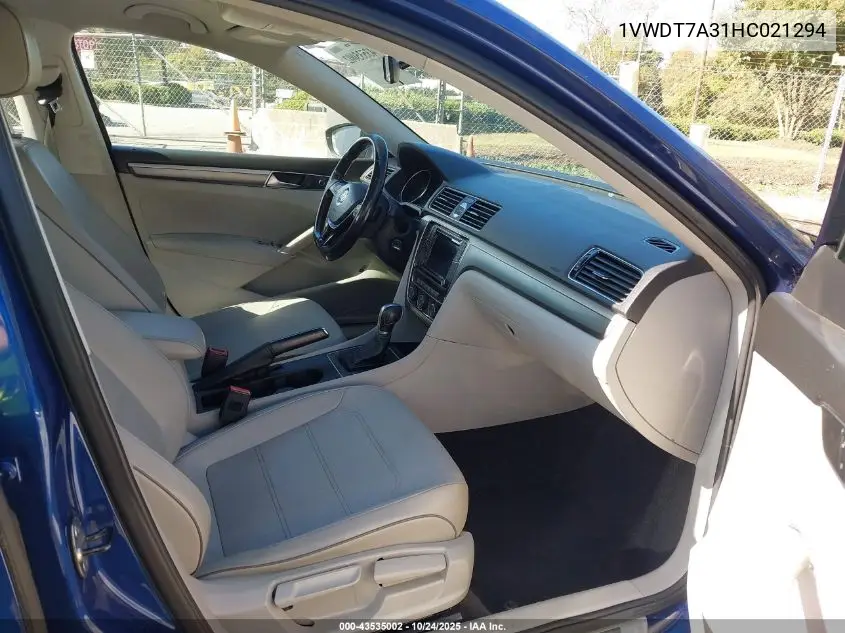 1VWDT7A31HC021294 2017 Volkswagen Passat 1.8T R-Line