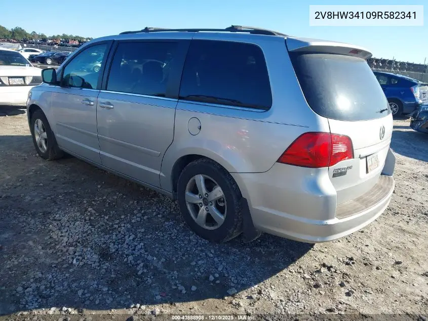 2V8HW34109R582341 2009 Volkswagen Routan Se