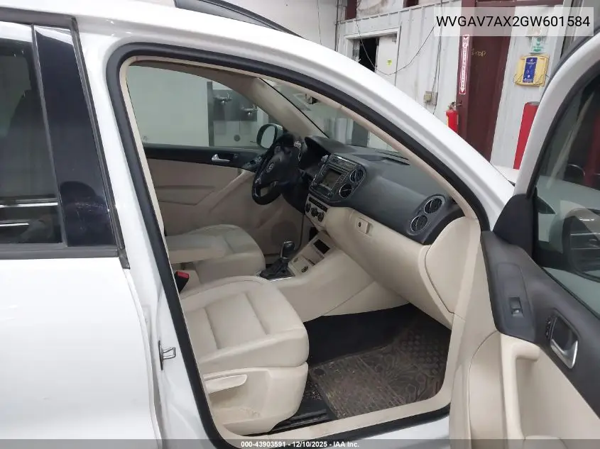WVGAV7AX2GW601584 2016 Volkswagen Tiguan S