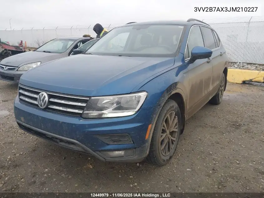 3VV2B7AX3JM210227 2018 Volkswagen Tiguan Se/Sel