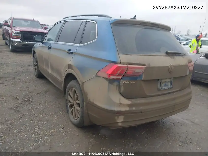 3VV2B7AX3JM210227 2018 Volkswagen Tiguan Se/Sel
