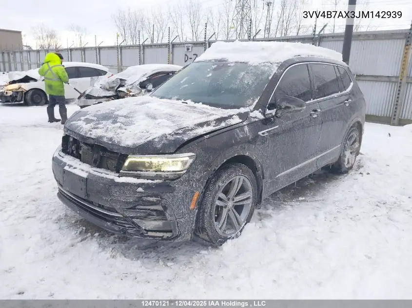 3VV4B7AX3JM142939 2018 Volkswagen Tiguan Highline