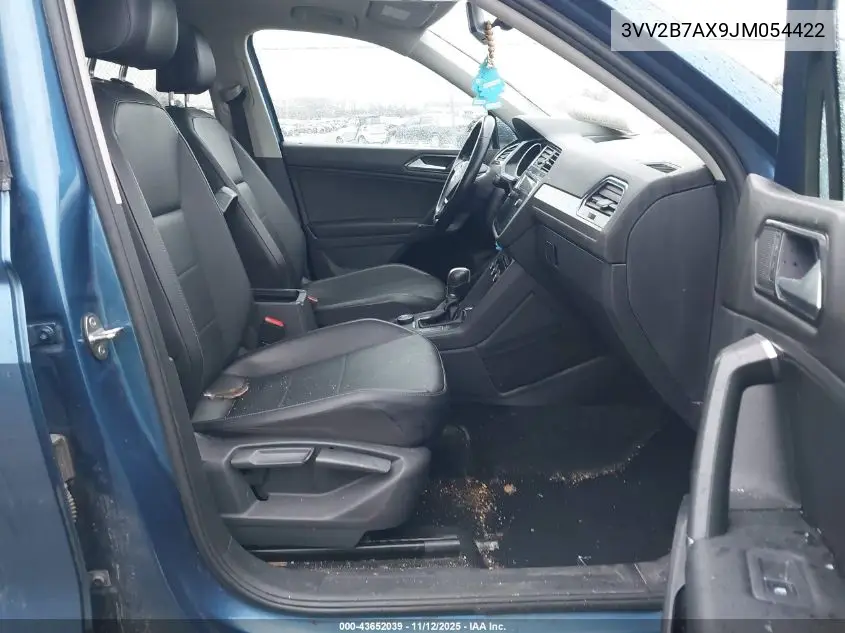 3VV2B7AX9JM054422 2018 Volkswagen Tiguan