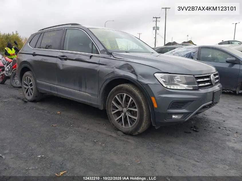 3VV2B7AX4KM123101 2019 Volkswagen Tiguan Comfortline