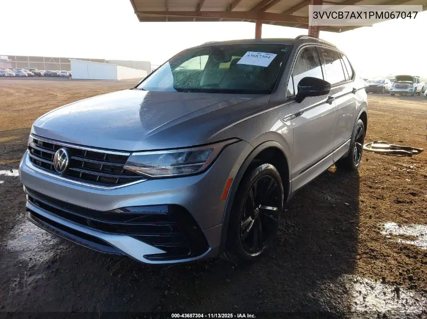 3VVCB7AX1PM067047 2023 Volkswagen Tiguan 2.0T Se R-Line Black