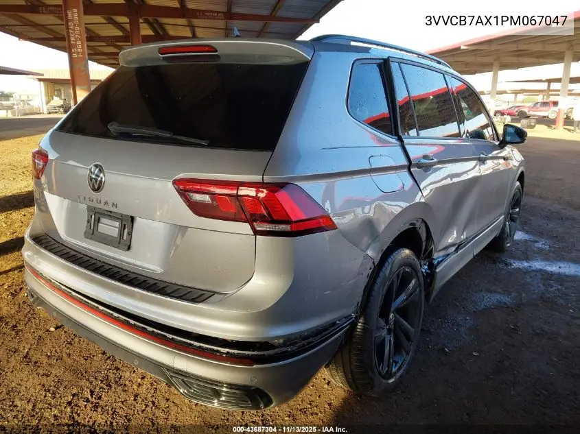 3VVCB7AX1PM067047 2023 Volkswagen Tiguan 2.0T Se R-Line Black
