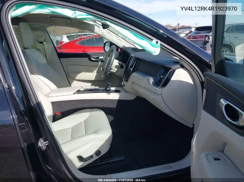 YV4L12RK4R1923970 2024 Volvo Xc60 B5 Core Dark Theme