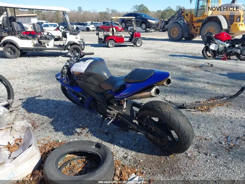 NOVEHICLE 2005 Yamaha Yzf R1