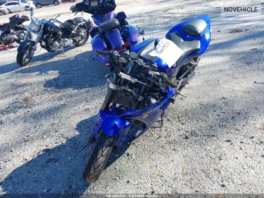 NOVEHICLE 2005 Yamaha Yzf R1